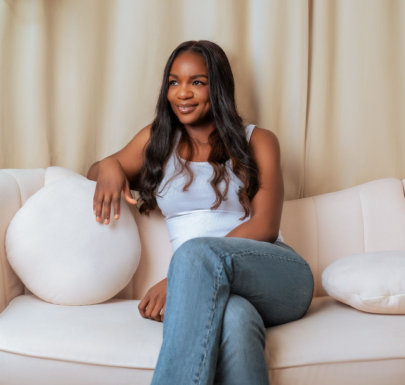 Ayo from Tabicakes teaching in the studio